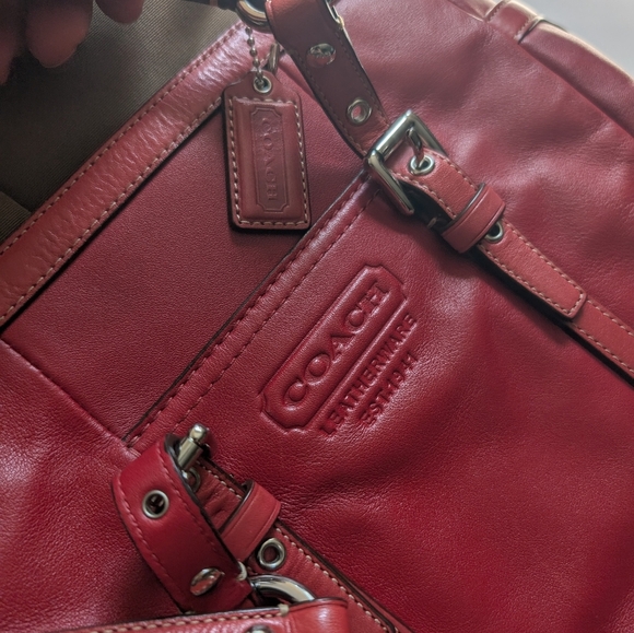 COACH Gallery Red Leather Lunch Tote Handbag In VGUC - Picture 5 of 16